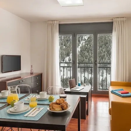 Hotel Pierre & Andorra El Peretol 4*