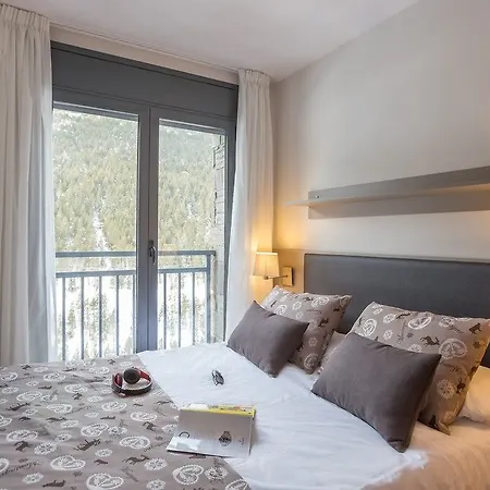 Hotel Pierre & Andorra El Peretol 4*